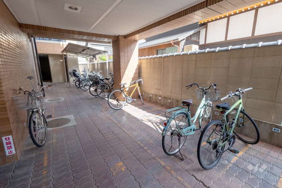 駐輪場