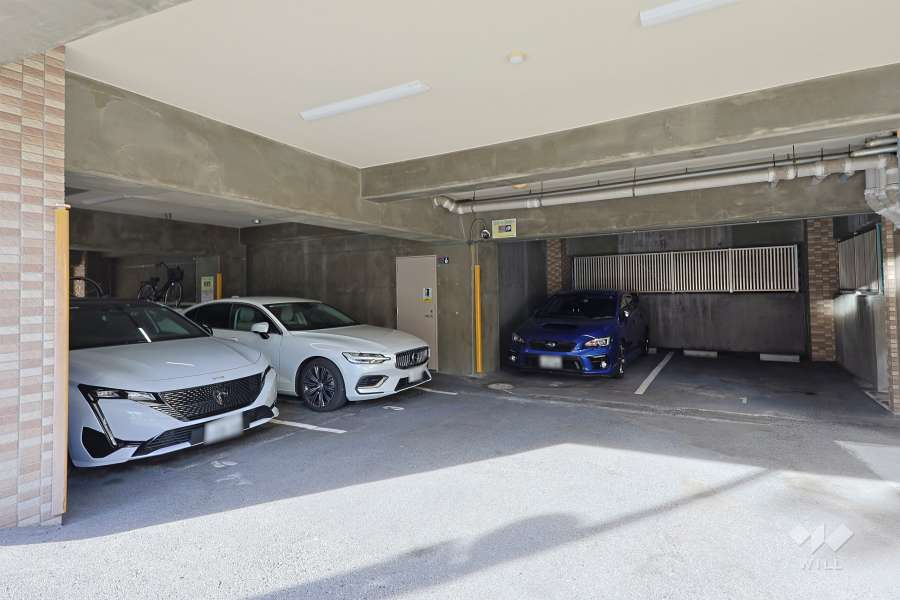 敷地内駐車場（屋内平面式）