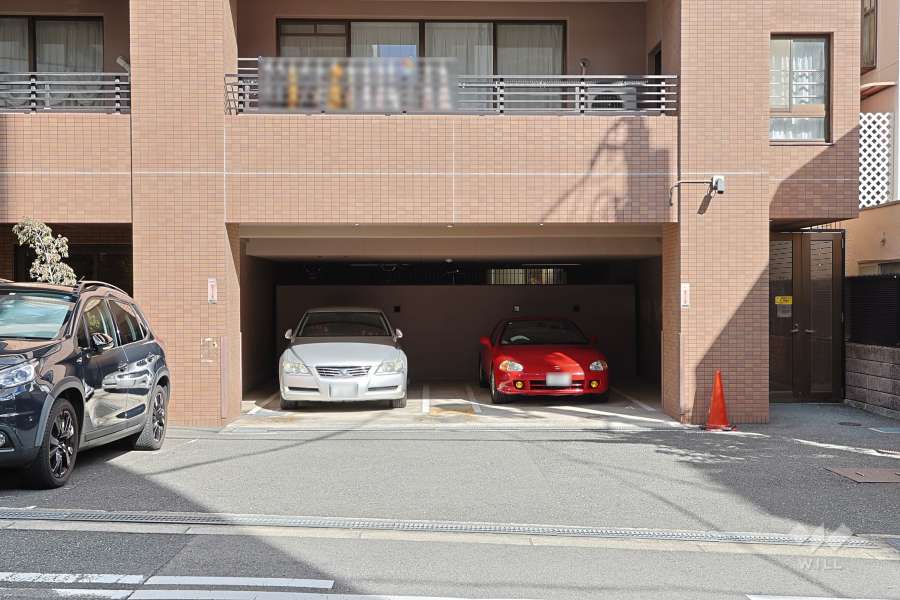 敷地内駐車場（屋内平面式）