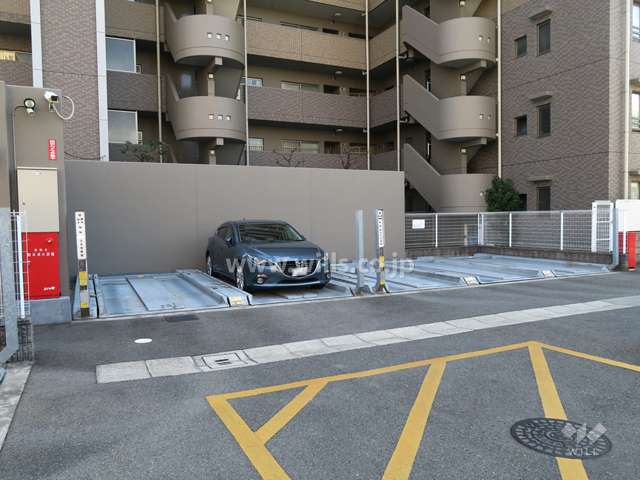 敷地内駐車場（屋外機械式）