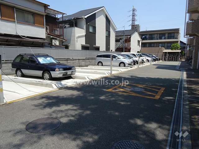 敷地内駐車場（屋外機械式)
