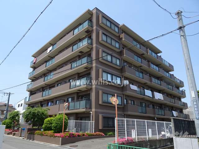 茨木園田町ガーデンハウスの外観(南東側から)