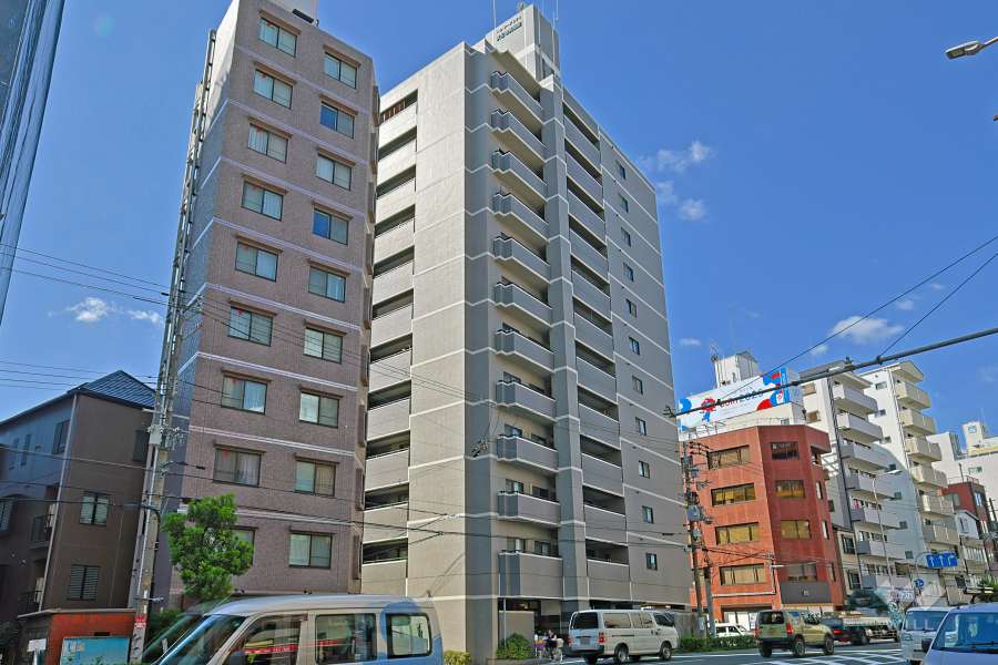 プレサンス玉造駅前ルージュの外観（北東側から）