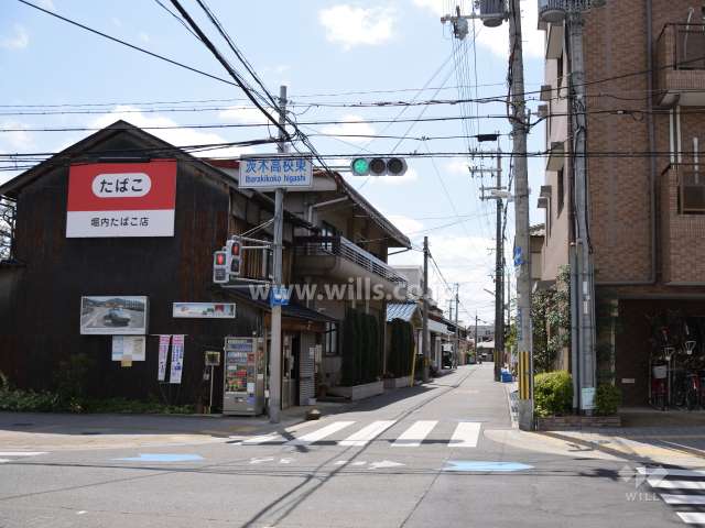 敷地東側の前面道路
