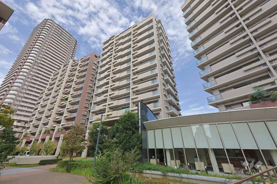 OSAKAフォレストスクエア2番館の外観（南東側から）