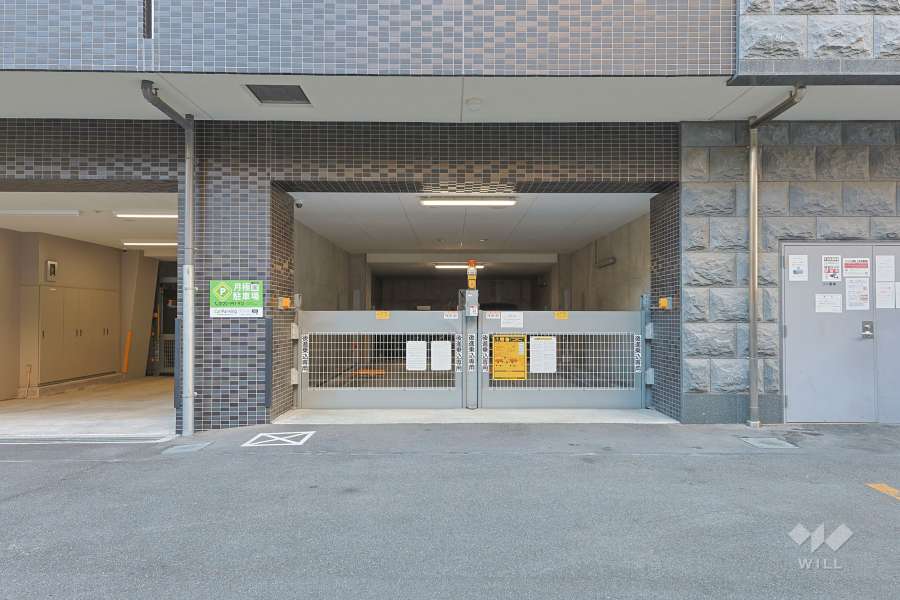 敷地内駐車場（屋内機械式）　