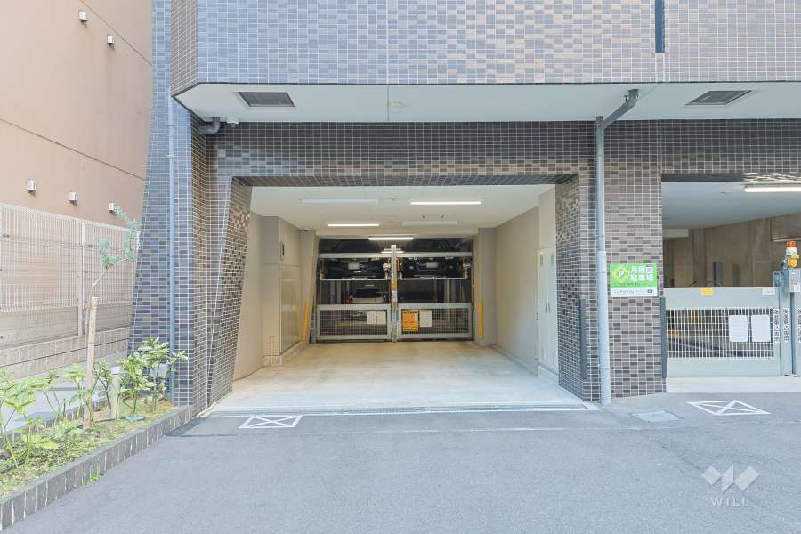 敷地内駐車場（屋内機械式）