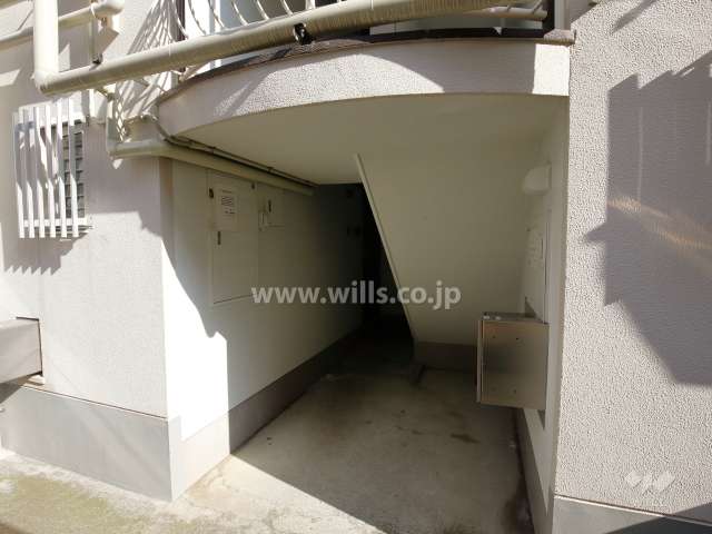 共用階段（共用ポスト）