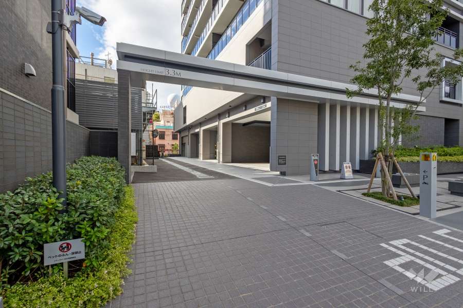 駐車場の出入り口