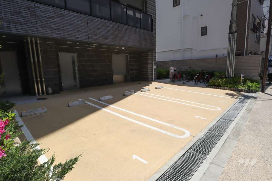 敷地内駐車場（屋外平面式）