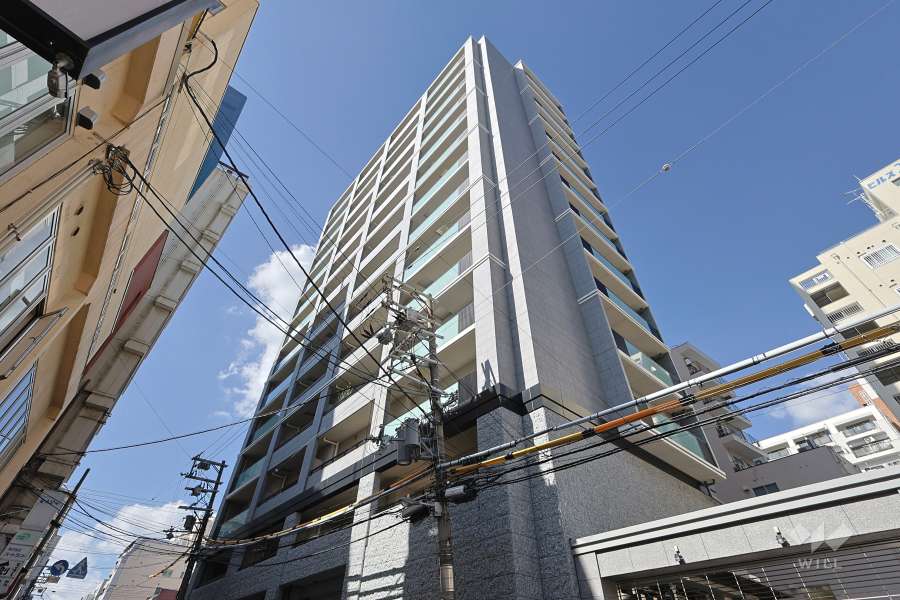 ローレルコート上本町五丁目の外観（南東側から）