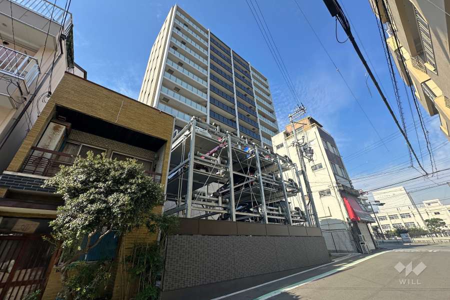 プレサンスロジェ天王寺ザレジデンスの外観（南東側から）