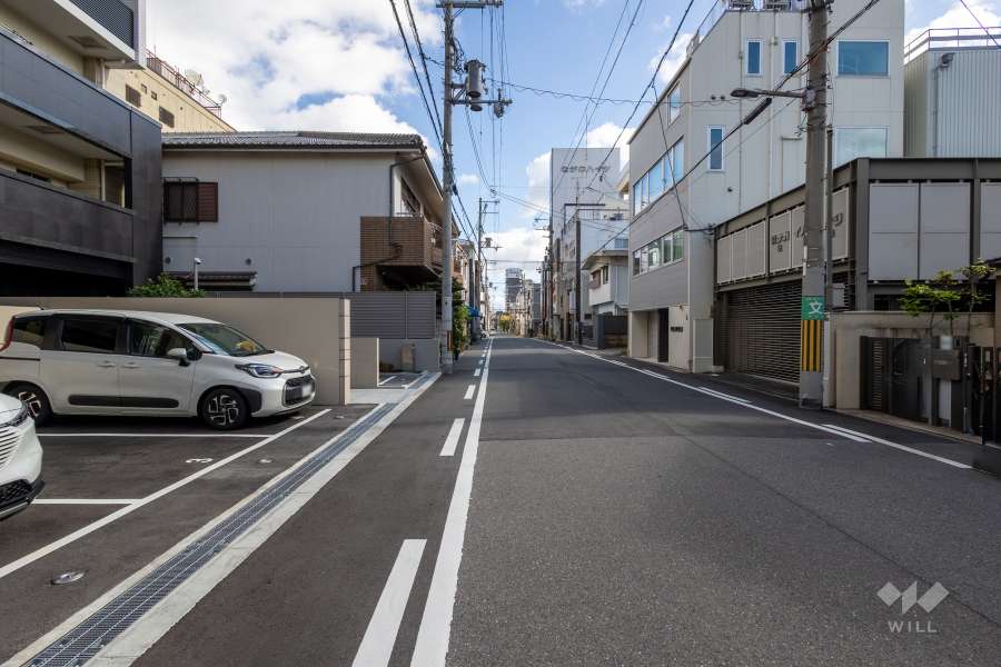 敷地南側の前面道路　