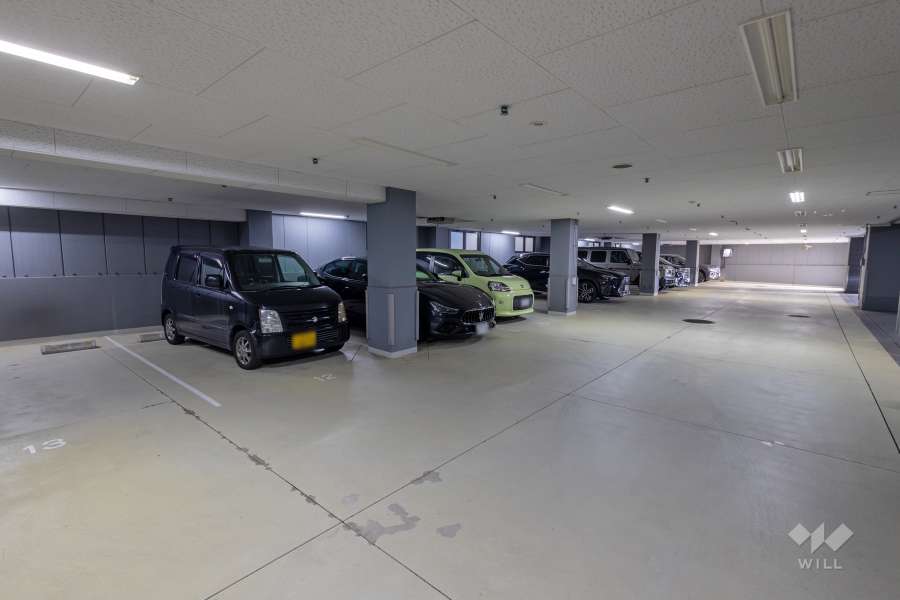 敷地内駐車場（屋内平面式）