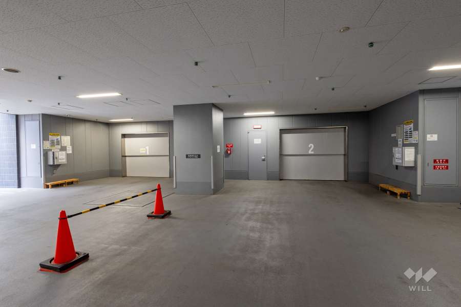 敷地内駐車場（屋内機械式）