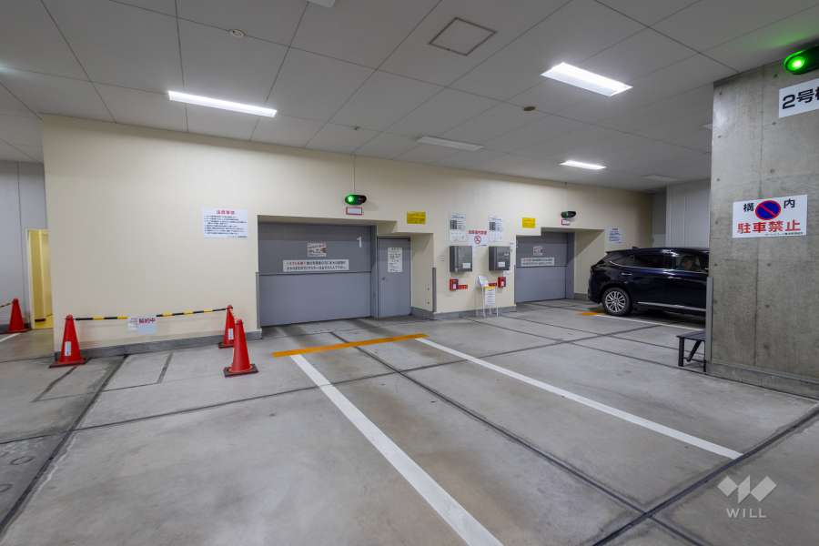 敷地内駐車場（屋内機械式）