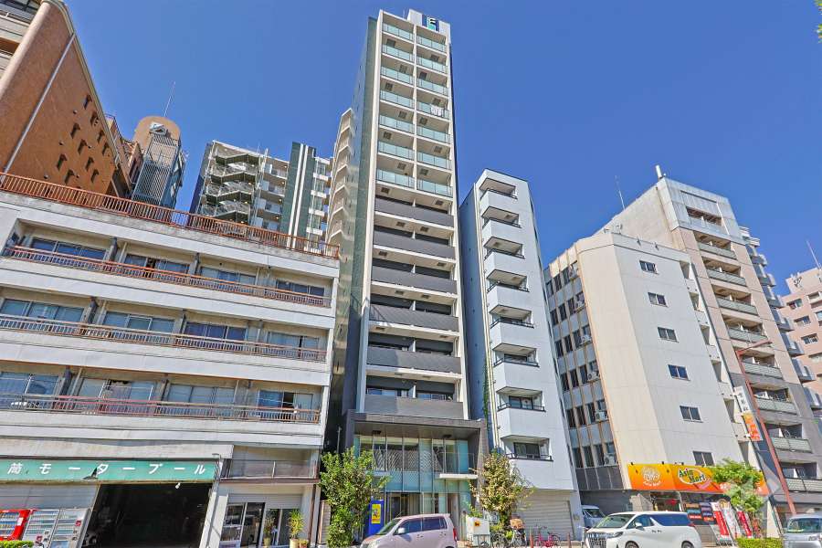 エステムプラザ難波イースト2ブレストの外観（南東側から）