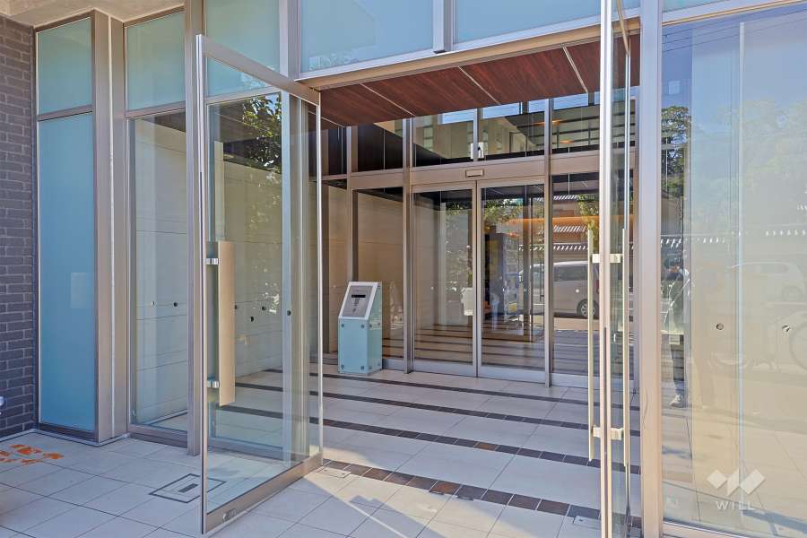 エントランスはオートロック付きです。