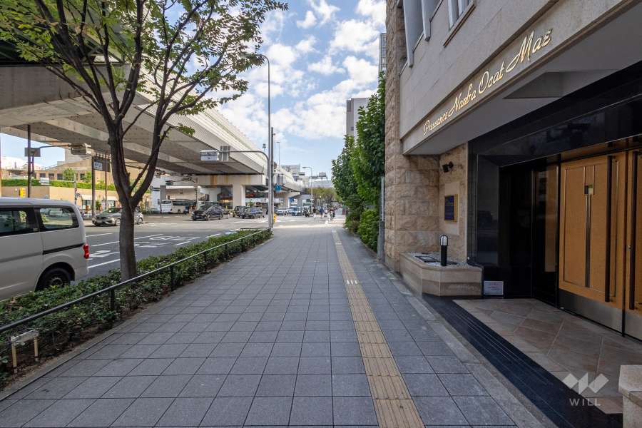 敷地北側の前面道路　