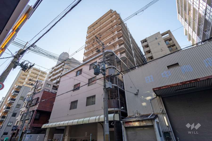 進和難波ハイライフの外観（北西側から）