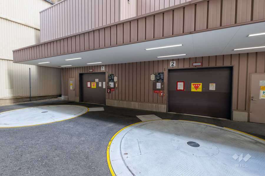 敷地内駐車場（屋内機械式）