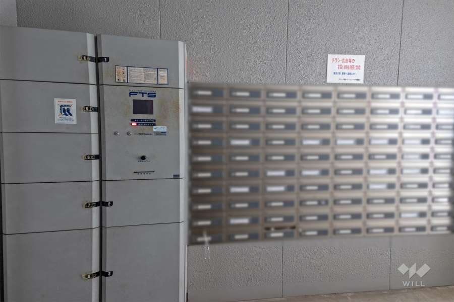 宅配ボックスと共用ポスト