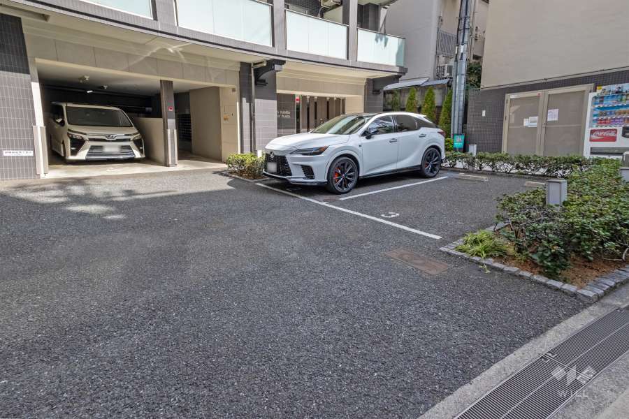 敷地内駐車場（屋外平面式）