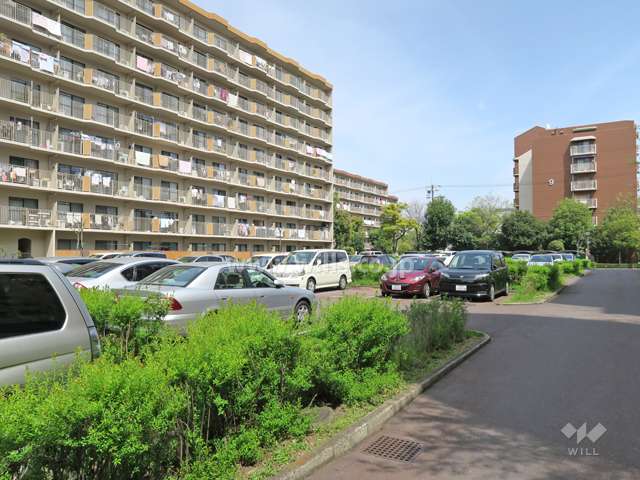 敷地内駐車場（屋外平面式）