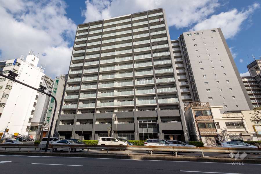 ウイズなんばの外観（南西側から）