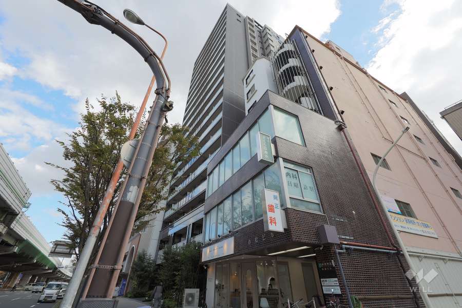 プレサンスタワー難波ウエストの外観（北東側から）