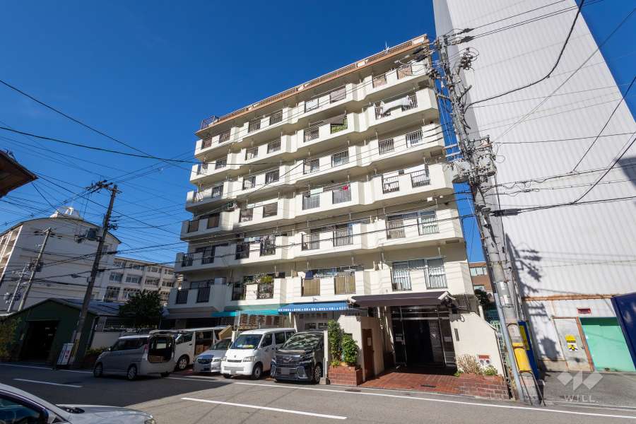 朝日プラザ新今宮の外観（南東側から）