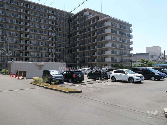 敷地内駐車場（屋外平面式）