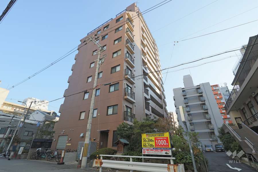 ロイヤルシティ難波の外観（北西側から）　