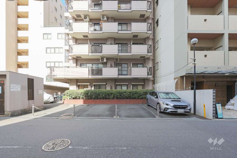 敷地内駐車場（屋外平面式）
