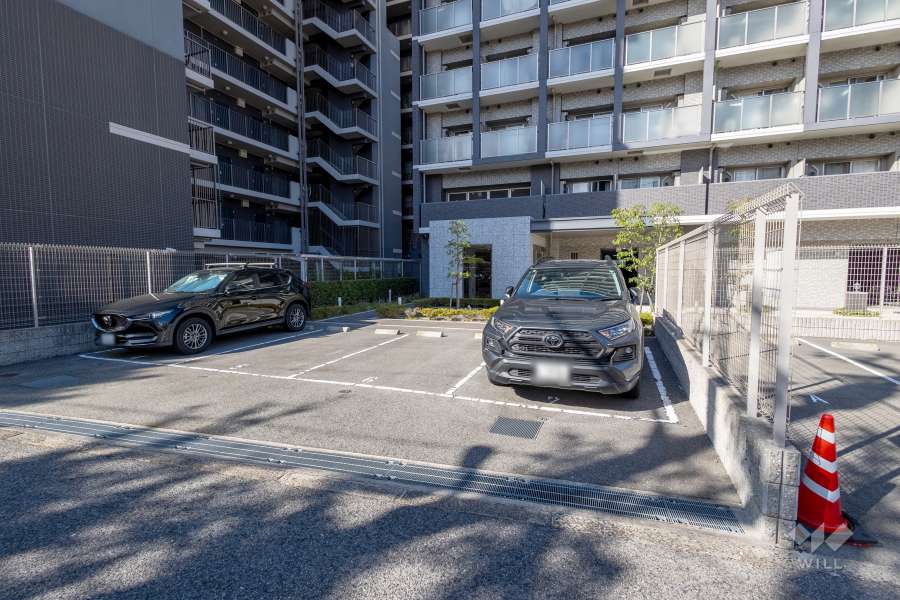敷地内駐車場（屋外平面式）