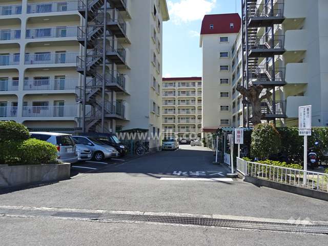 敷地内へ出入り口