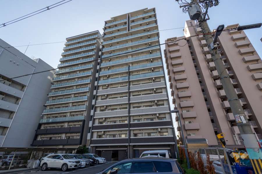 エスリード難波レジデンスの外観（北西側から）