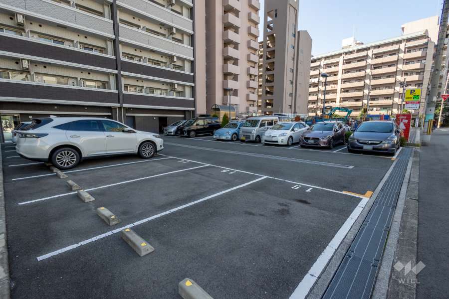 敷地内駐車場（屋外平面式）