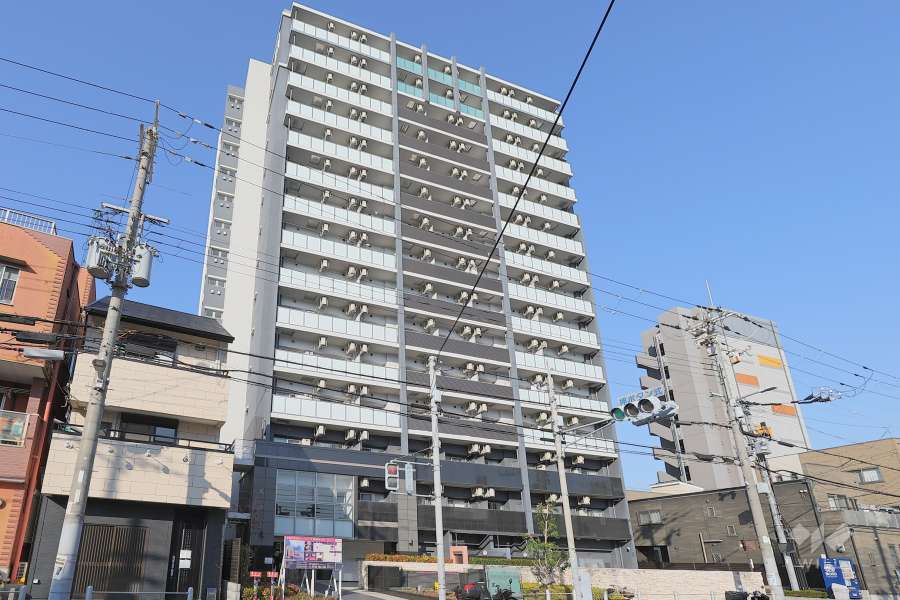 エステムコート難波Vブロードの外観（南西側から）