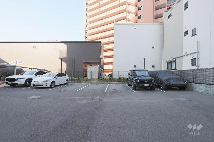 敷地内駐車場（屋外平面式）