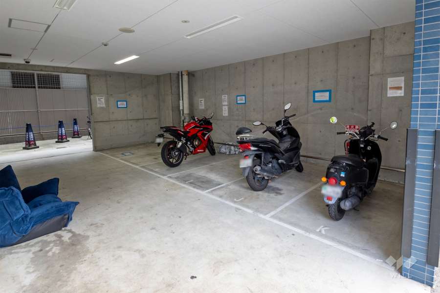 バイク置場