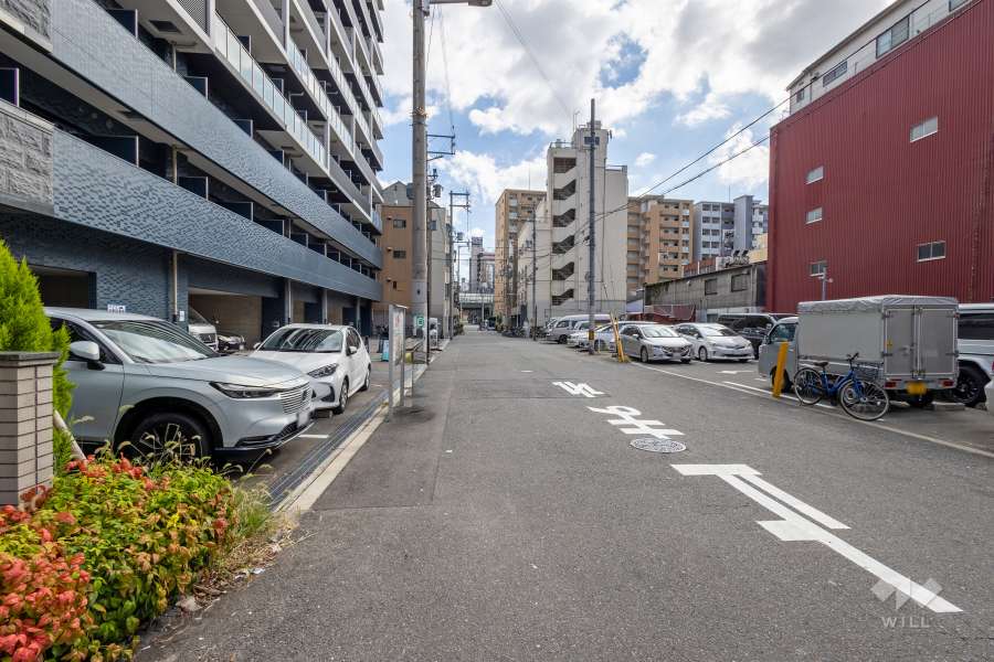 敷地南側の前面道路　
