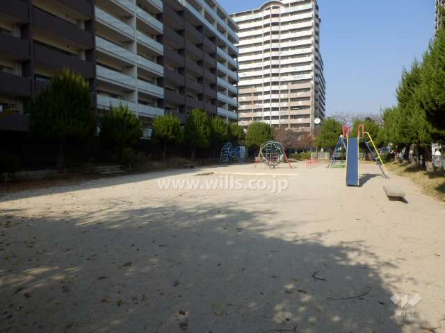 敷地東側にある公園