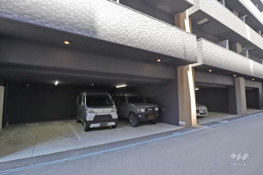 敷地内駐車場（屋内平面式）
