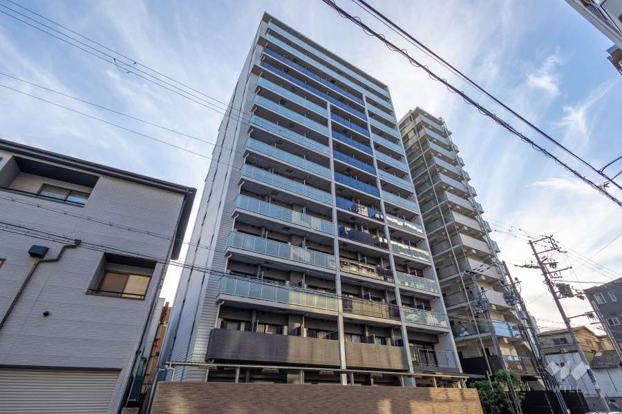 ファーストフィオーレ難波南パークサイドの外観（北東側から）