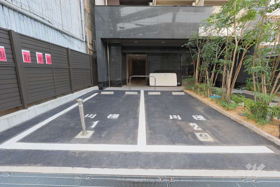 敷地内駐車場（屋外平面式）