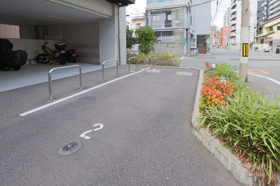 敷地内駐車場（屋外平面式）