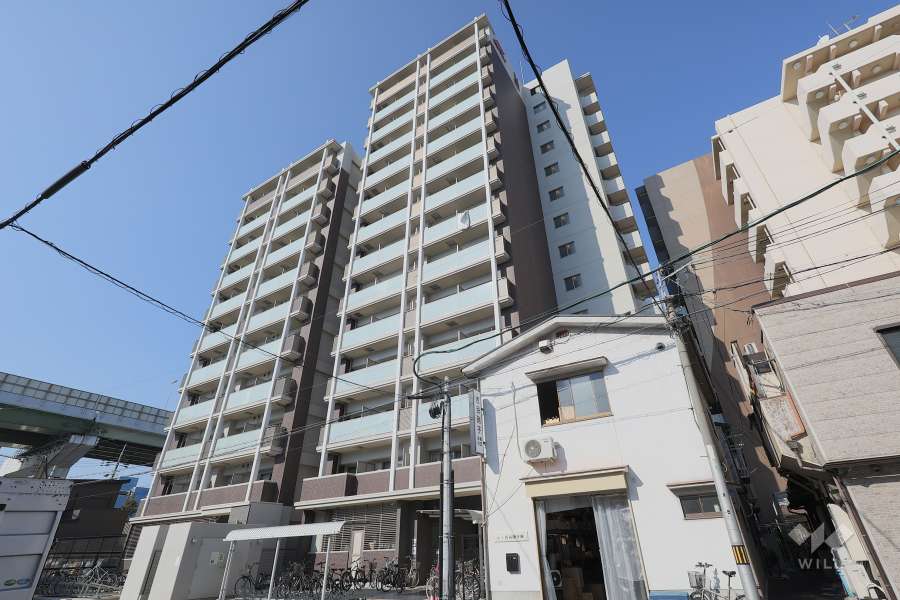 エグゼ難波西4の外観（南東側から）