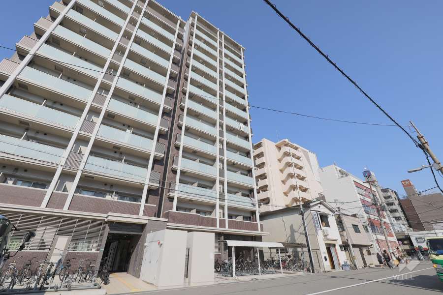 エグゼ難波西4の外観（南西側から）