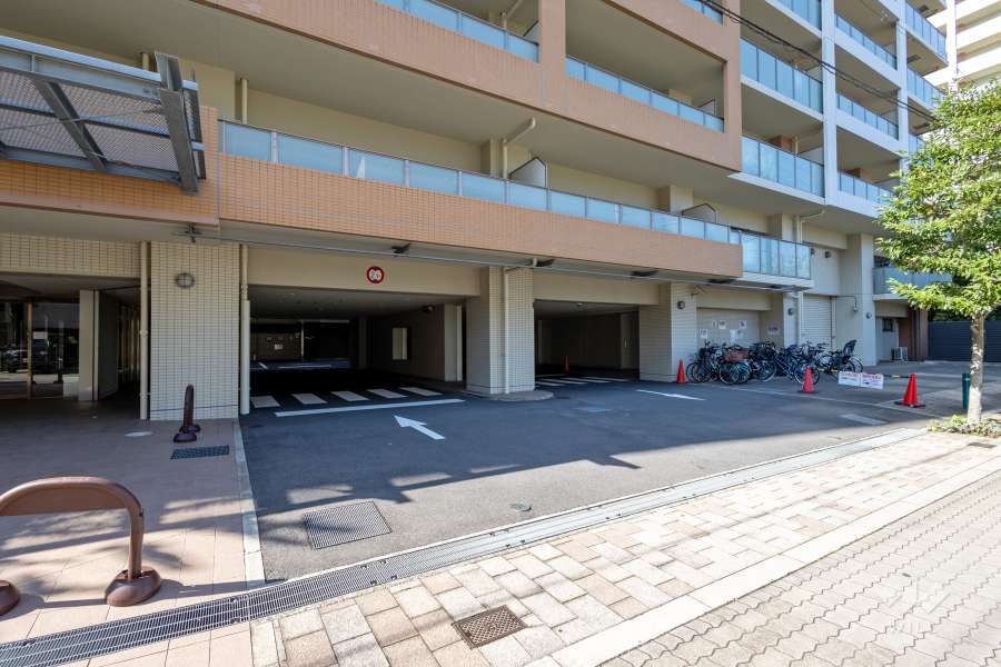 駐車場の出入り口